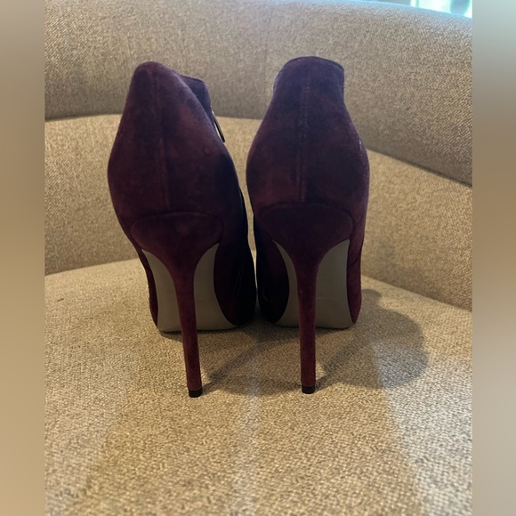 Suede stiletto booties from Sergio Rossi - Picture 4 of 7